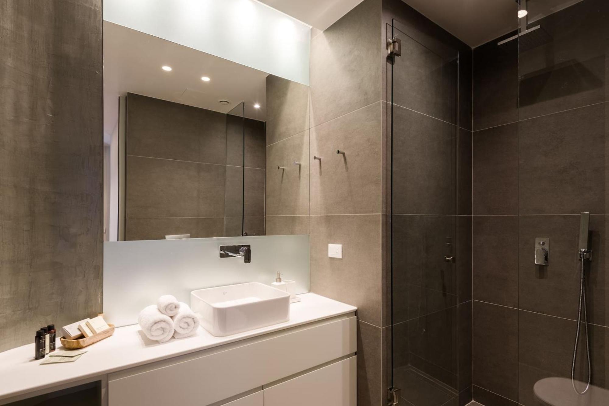 Urban Apt With Stunning Acropolis View & Roofdeck أثينا المظهر الخارجي الصورة